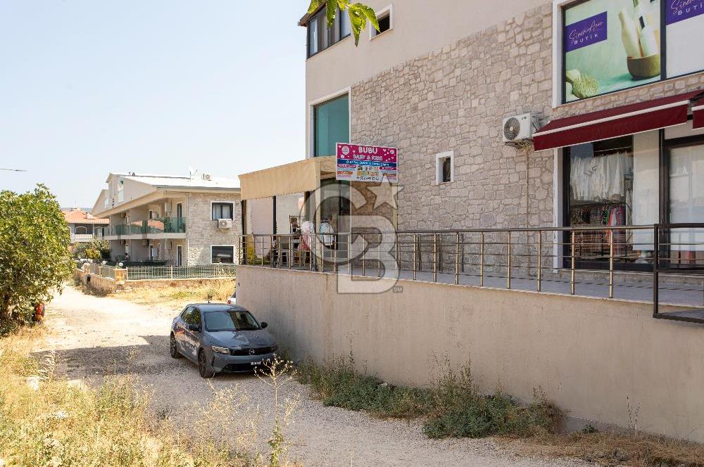Foça Bağarası Ana Cadde Üzerinde Devren Kiralık Dükkan Mağaza