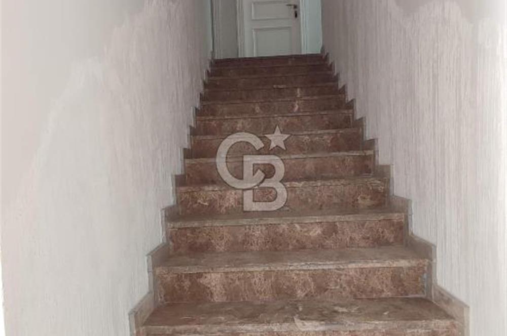 Çeşme 16 Eylül Mahallesinde Satılık 9+1 Butik Pansiyon