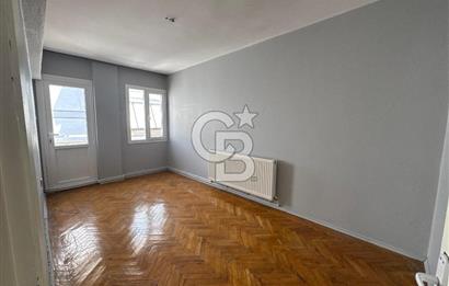 Karşıyaka Bahriye Üçok Bulv. Yakını D.Gazlı Kiralık 3+1 Daire
