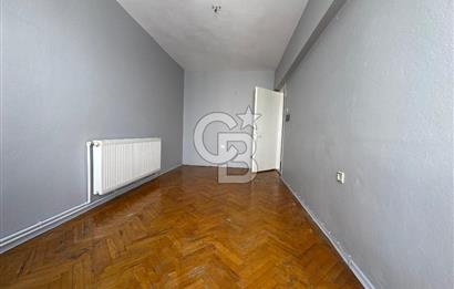 Karşıyaka Bahriye Üçok Bulv. Yakını D.Gazlı Kiralık 3+1 Daire