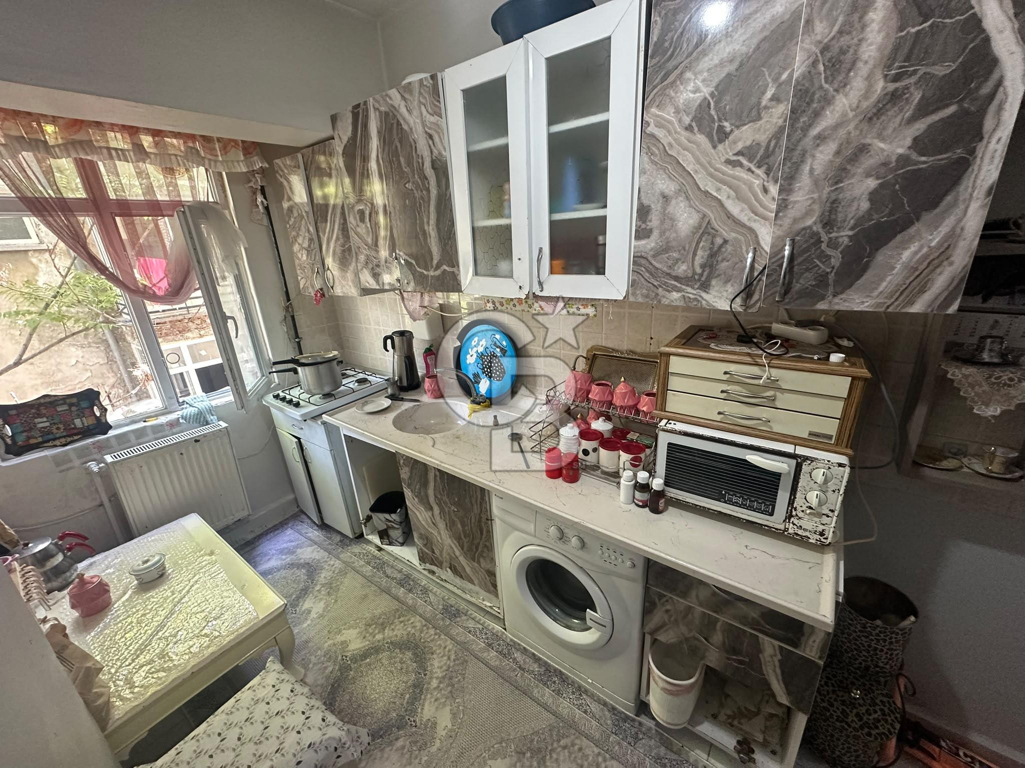 SEYHAN SELVİDEN KENTSEL DÖNÜŞÜME UYGUN ARA KAT 2+1 SATILIK DAİRE