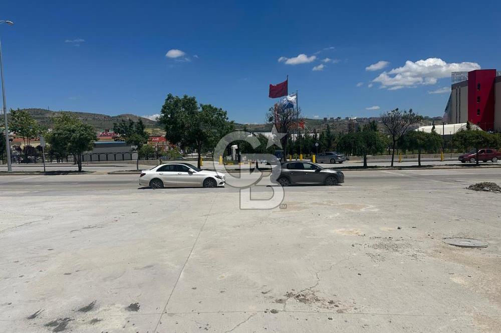 OVACIK TA FORUM AVM GİRİŞ KARŞISI CADDE ÜZERİ 1000 M2KÖŞE DÜKKAN