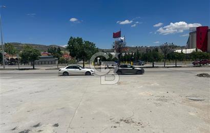 OVACIK TA FORUM AVM GİRİŞ KARŞISI CADDE ÜZERİ 1000 M2KÖŞE DÜKKAN