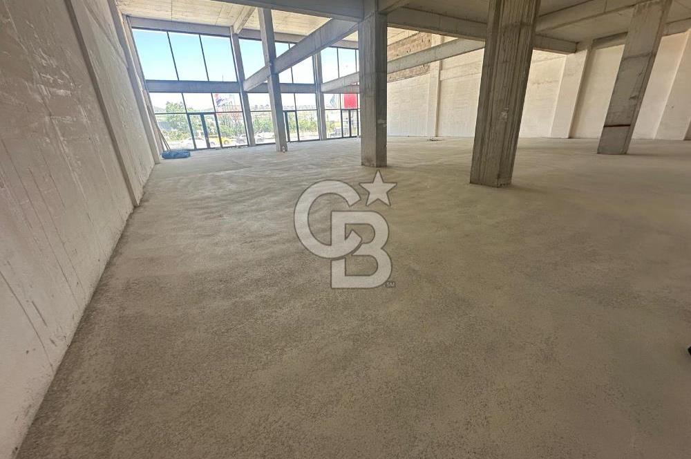 OVACIK TA FORUM AVM GİRİŞ KARŞISI CADDE ÜZERİ 1000 M2KÖŞE DÜKKAN