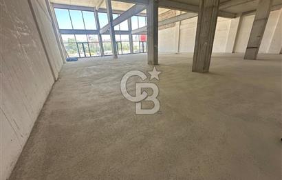 OVACIK TA FORUM AVM GİRİŞ KARŞISI CADDE ÜZERİ 1000 M2KÖŞE DÜKKAN