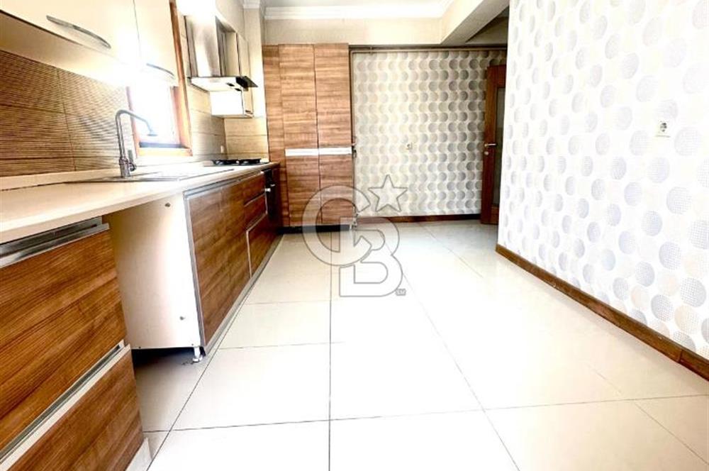 Y.ETLİK CAD.ÜZERİ 14 YILLIK BİNA 4+1 ÇİFT BANYOLU 200 M2 DAİRE