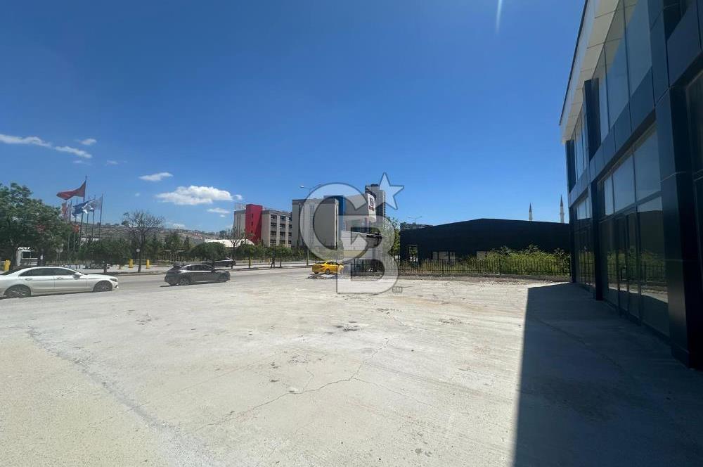 OVACIK TA FORUM AVM GİRİŞ KARŞISI CADDE ÜZERİ 1000 M2KÖŞE DÜKKAN