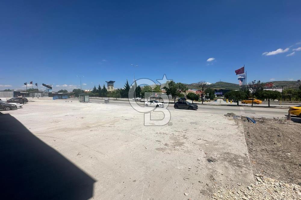 OVACIK TA FORUM AVM GİRİŞ KARŞISI CADDE ÜZERİ 1000 M2KÖŞE DÜKKAN