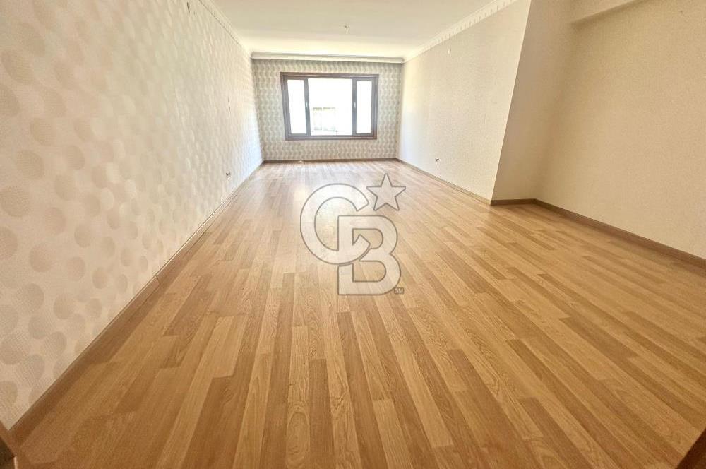 Y.ETLİK CAD.ÜZERİ 14 YILLIK BİNA 4+1 ÇİFT BANYOLU 200 M2 DAİRE