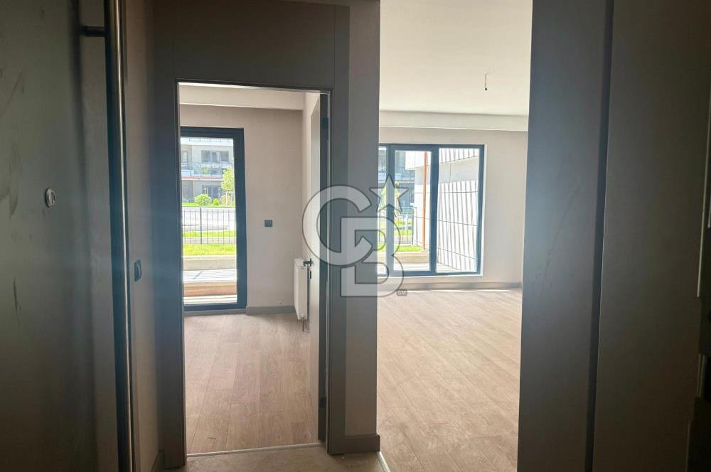 Serhat'ta Bahçeli Kiralık 1+1 Daire, 45m² + 29m² Bahçe