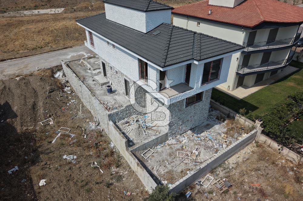 Çolak İbrahim Bey'de 4+2 Triplex Villa