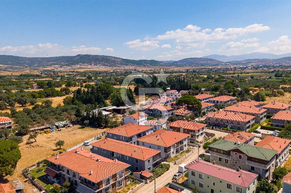 Foça Bağarası Hacıveli Mah. Bulut Sitesinde Satılık 2+1 Daire
