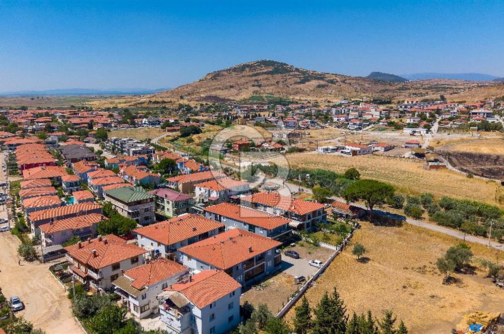 Foça Bağarası Hacıveli Mah. Bulut Sitesinde Satılık 2+1 Daire