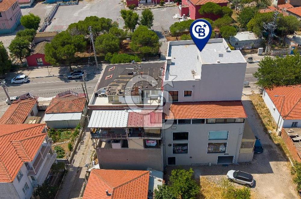 Foça Bağarası Ana Cadde Üzerinde Devren Kiralık Dükkan Mağaza