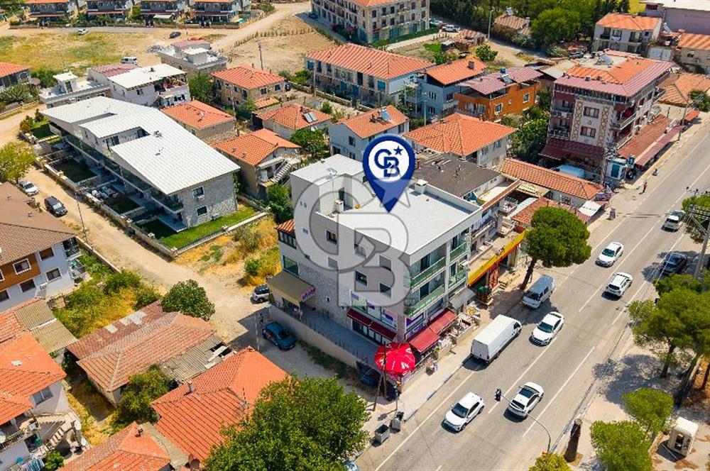 Foça Bağarası Ana Cadde Üzerinde Devren Kiralık Dükkan Mağaza