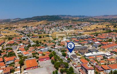 Foça Bağarası Ana Cadde Üzerinde Devren Kiralık Dükkan Mağaza