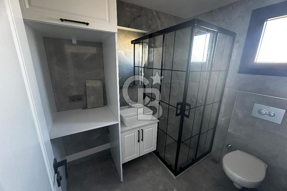 Urla Yelaltı’nda teraslı,seçkin tripleks ikiz villa