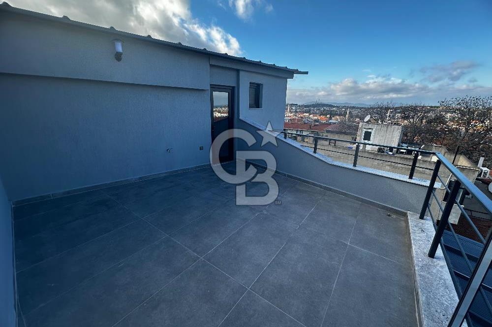 Urla Yelaltı’nda teraslı,seçkin tripleks ikiz villa