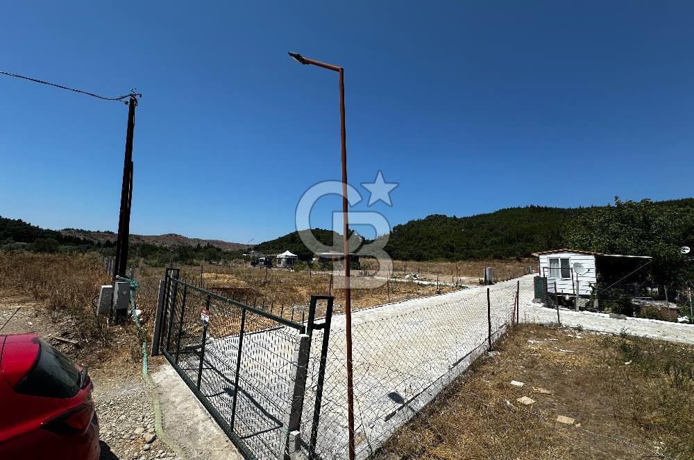 SEFERİHİSAR KAVAKDERE'DE SU-ELEKTRİKLİ SATILIK HOBİ BAHÇESİ