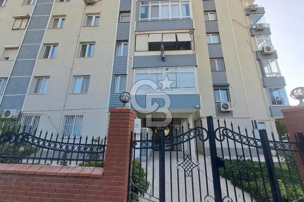BORNOVA'DA PAZAR VE PARKA YAKIN, 3 KLİMALI, AÇIK OTOPARKLI 3+1 FERAH DAİRE