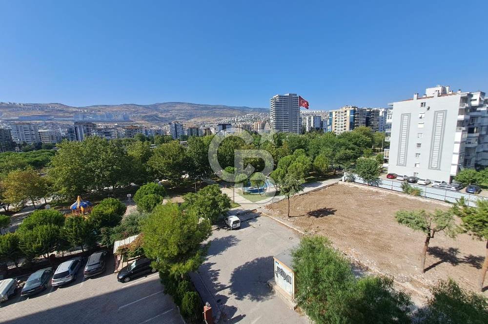 BORNOVA'DA PAZAR VE PARKA YAKIN, 3 KLİMALI, AÇIK OTOPARKLI 3+1 FERAH DAİRE