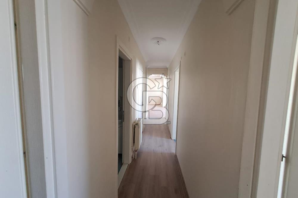 BORNOVA'DA PAZAR VE PARKA YAKIN, 3 KLİMALI, AÇIK OTOPARKLI 3+1 FERAH DAİRE