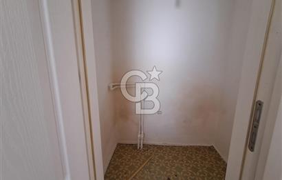 BORNOVA'DA PAZAR VE PARKA YAKIN, 3 KLİMALI, AÇIK OTOPARKLI 3+1 FERAH DAİRE