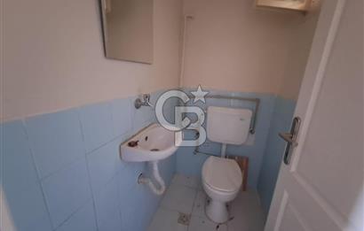 BORNOVA'DA PAZAR VE PARKA YAKIN, 3 KLİMALI, AÇIK OTOPARKLI 3+1 FERAH DAİRE