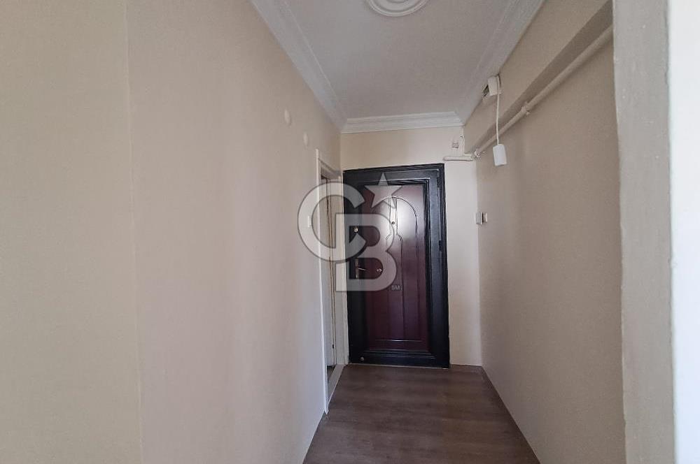 BORNOVA'DA PAZAR VE PARKA YAKIN, 3 KLİMALI, AÇIK OTOPARKLI 3+1 FERAH DAİRE
