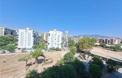 BORNOVA'DA PAZAR VE PARKA YAKIN, 3 KLİMALI, AÇIK OTOPARKLI 3+1 FERAH DAİRE