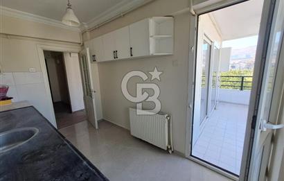 BORNOVA'DA PAZAR VE PARKA YAKIN, 3 KLİMALI, AÇIK OTOPARKLI 3+1 FERAH DAİRE