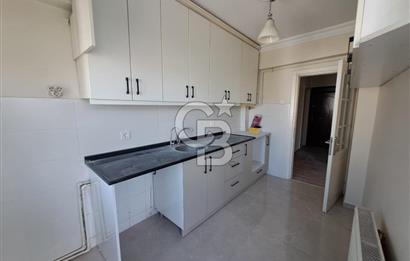 BORNOVA'DA PAZAR VE PARKA YAKIN, 3 KLİMALI, AÇIK OTOPARKLI 3+1 FERAH DAİRE
