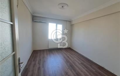 BORNOVA'DA PAZAR VE PARKA YAKIN, 3 KLİMALI, AÇIK OTOPARKLI 3+1 FERAH DAİRE