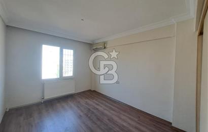 BORNOVA'DA PAZAR VE PARKA YAKIN, 3 KLİMALI, AÇIK OTOPARKLI 3+1 FERAH DAİRE