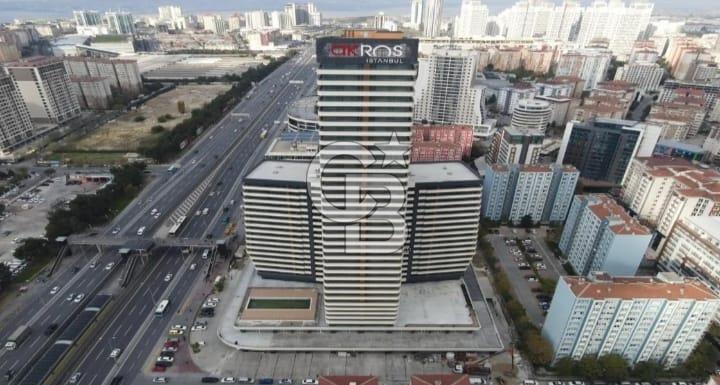SATILIK AKROS İŞ MERKEZİNDE 5221 m², E-5'E SIFIR TİCARİ ALAN