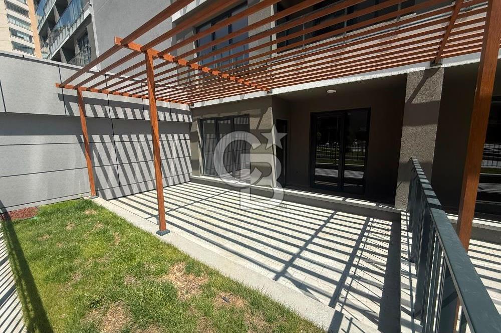 Serhat'ta Bahçeli Kiralık 1+1 Daire, 45m² + 29m² Bahçe