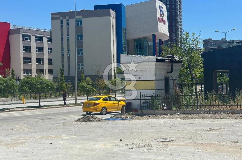 OVACIK TA FORUM AVM GİRİŞ KARŞISI CADDE ÜZERİ 1000 M2KÖŞE DÜKKAN