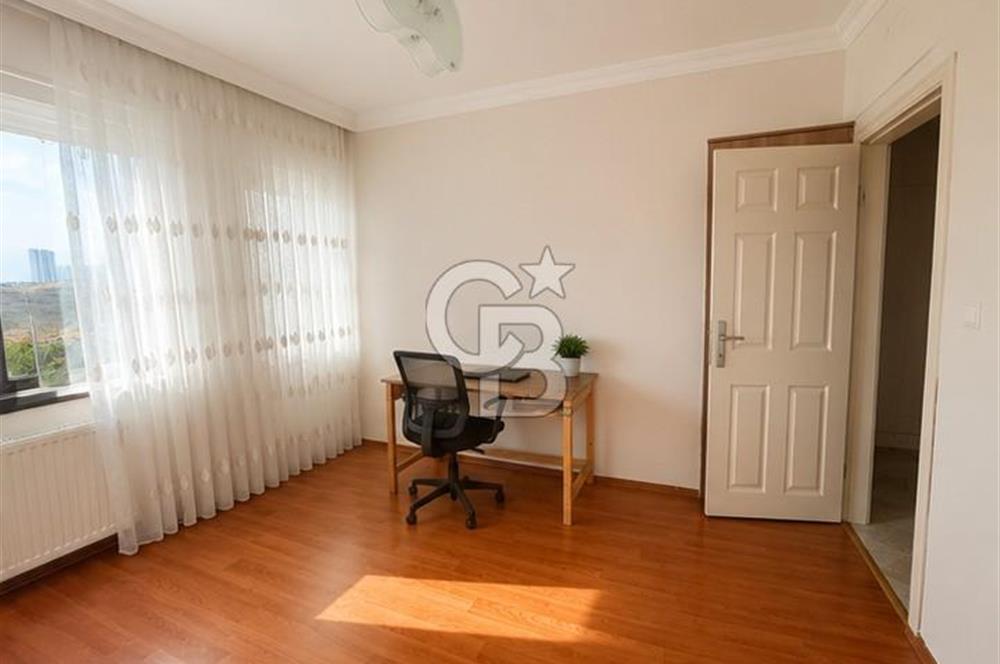 Dodurga 'da 300m² Arsa Paylı, Doğa İçinde Satılık 3+1 Daire