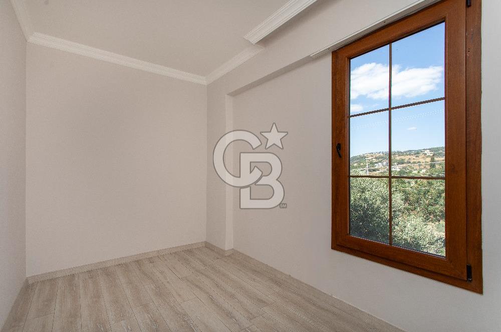 Foça Kozbeyli'de Satılık 2+1 Müstakil Bahçeli Villa