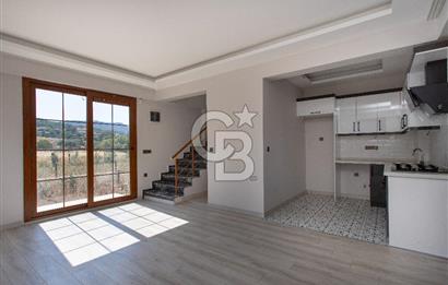 Foça Kozbeyli'de Satılık 2+1 Müstakil Bahçeli Villa
