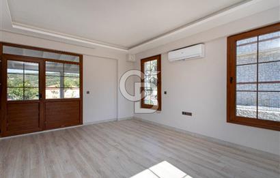 Foça Kozbeyli'de Satılık 2+1 Müstakil Bahçeli Villa