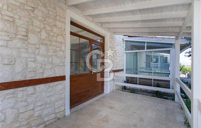 Foça Kozbeyli'de Satılık 2+1 Müstakil Bahçeli Villa