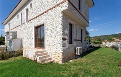 Foça Kozbeyli'de Satılık 2+1 Müstakil Bahçeli Villa