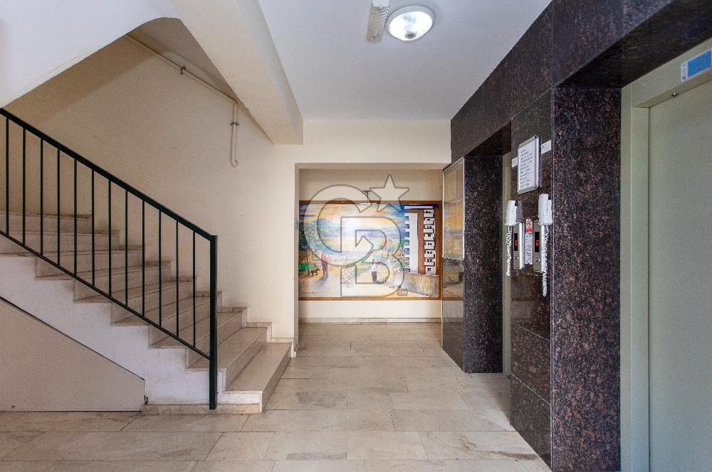 Çiğli İzkent’te 1+1 Deniz Manzaralı Daire