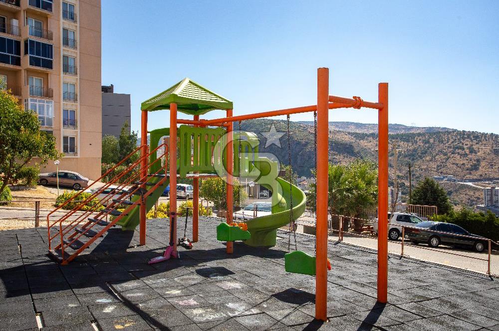Çiğli İzkent’te 1+1 Deniz Manzaralı Daire