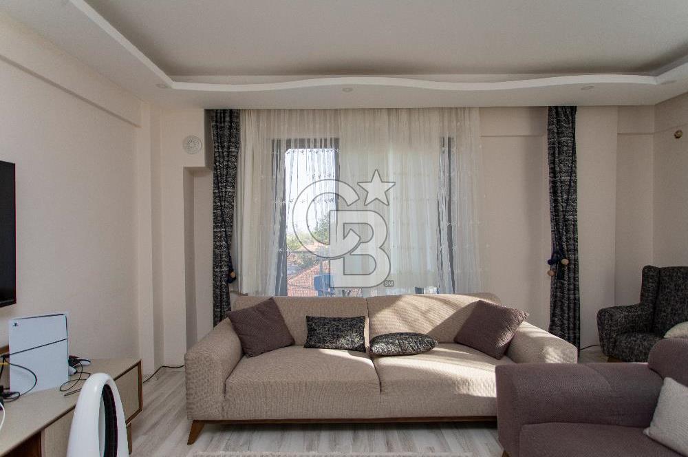 Foça Yenibağarası Mahallesinde Satılık 2+1 Daire