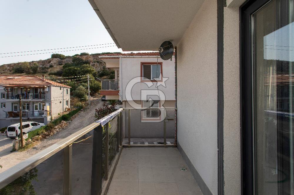 Foça Yenibağarası Mahallesinde Satılık 2+1 Daire