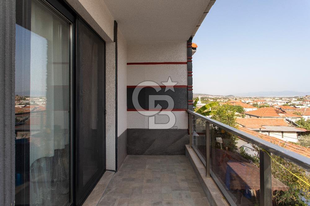 Foça Yenibağarası Mahallesinde Satılık 2+1 Daire