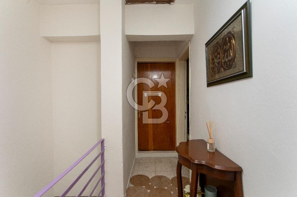 Foça İsmetpaşa Mah. Denize Yakın Satılık 3+1 Dubleks