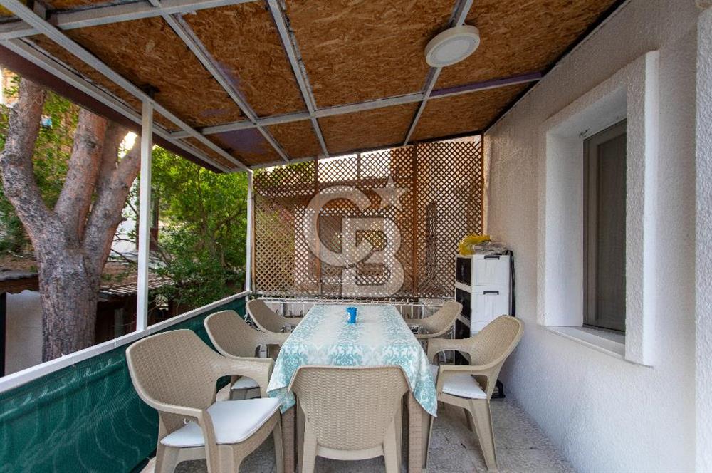 Foça İsmetpaşa Mah. Denize Yakın Satılık 3+1 Dubleks
